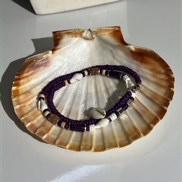 Bundle Sale 3 for $15 | Shell & Bead Necklace with Hanging Shell - Picture 8 of 9